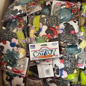54 packages (378 total toys) Cat toy lot value pack Safari & Farm animals Bulk